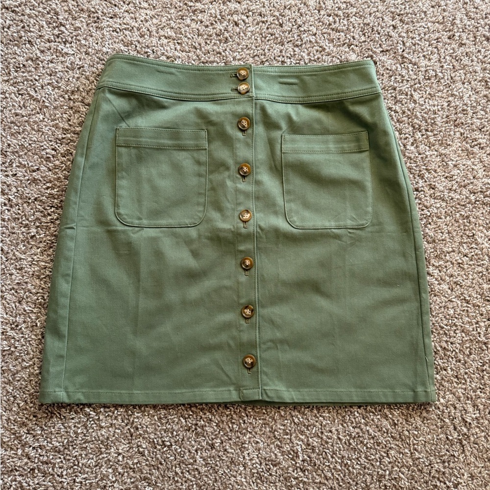LOFT Olive Button-Front Skirt